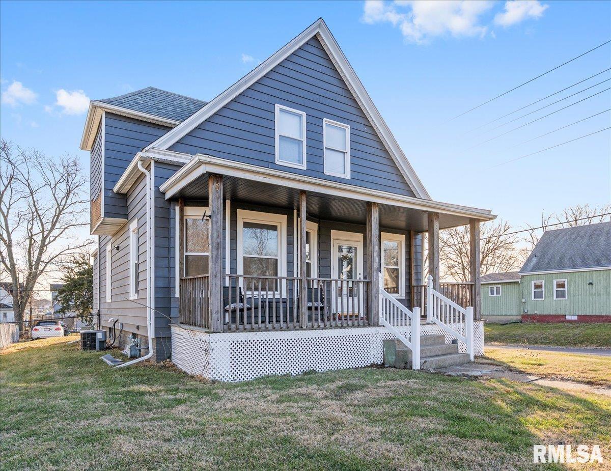 1058 West Elliott Avenue Springfield, IL 62702 - Photo 2 of 23