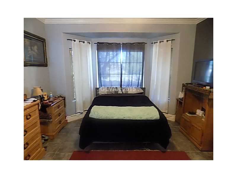 3195 Quaint Ranch Street Logandale, NV 89021 - Photo 8 of 19 Master Bedroom.