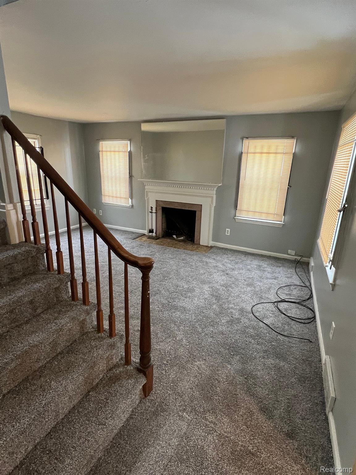 17709 Sunderland Road Detroit, MI 48219 - Photo 5 of 25 Gallery Image 5