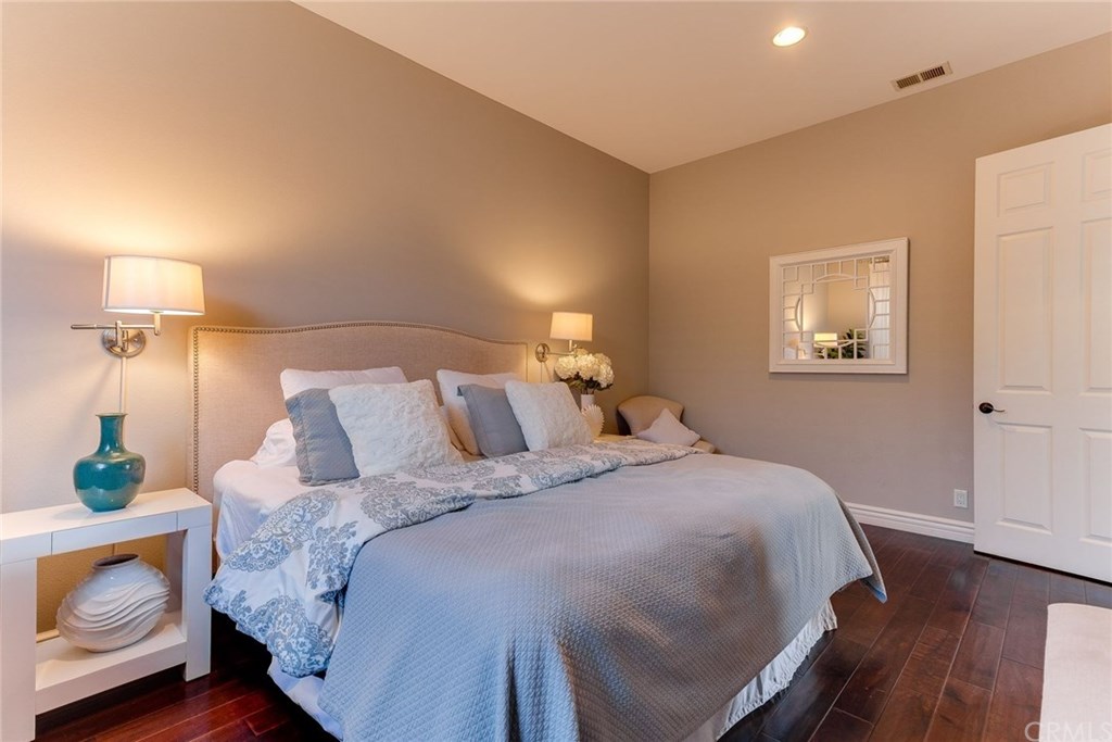 1127 6th Street Manhattan Beach, CA 90266 - Photo 23 of 60