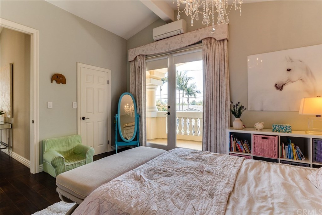 1127 6th Street Manhattan Beach, CA 90266 - Photo 45 of 60