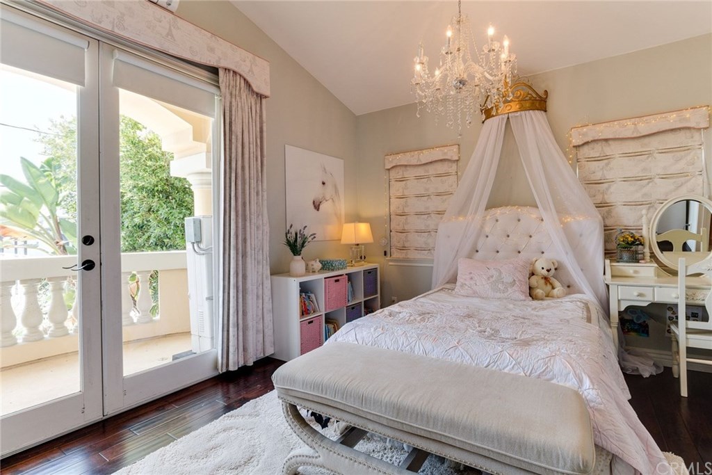 1127 6th Street Manhattan Beach, CA 90266 - Photo 46 of 60