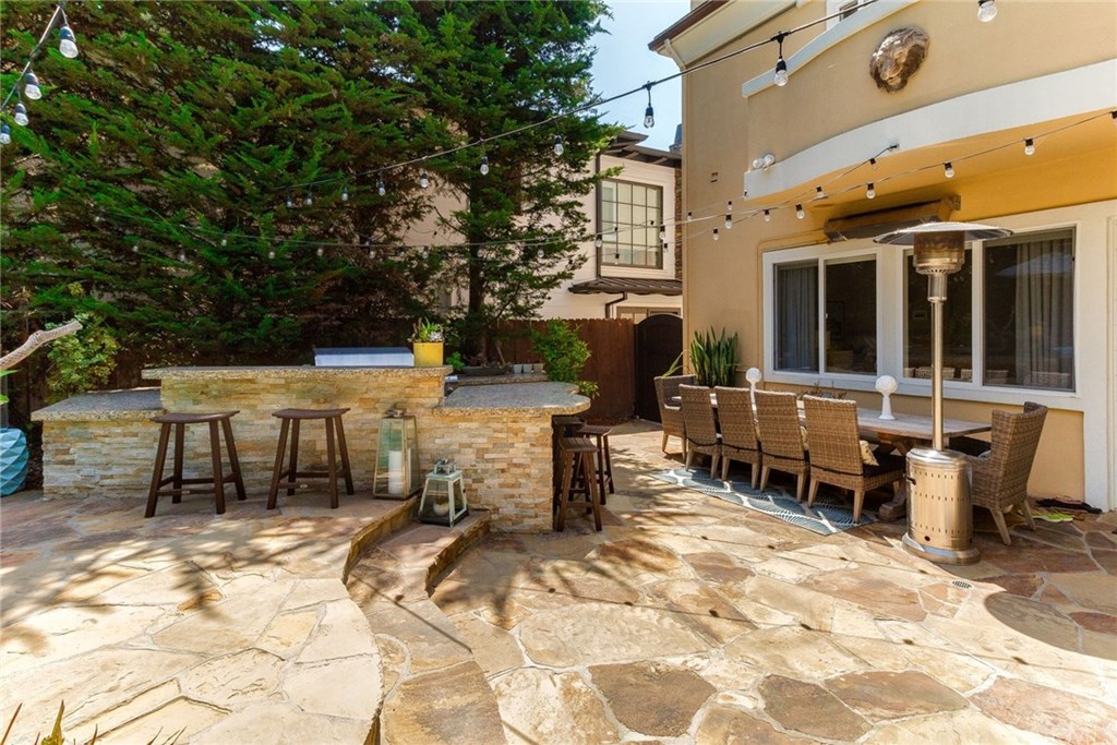 1127 6th Street Manhattan Beach, CA 90266 - Photo 48 of 60