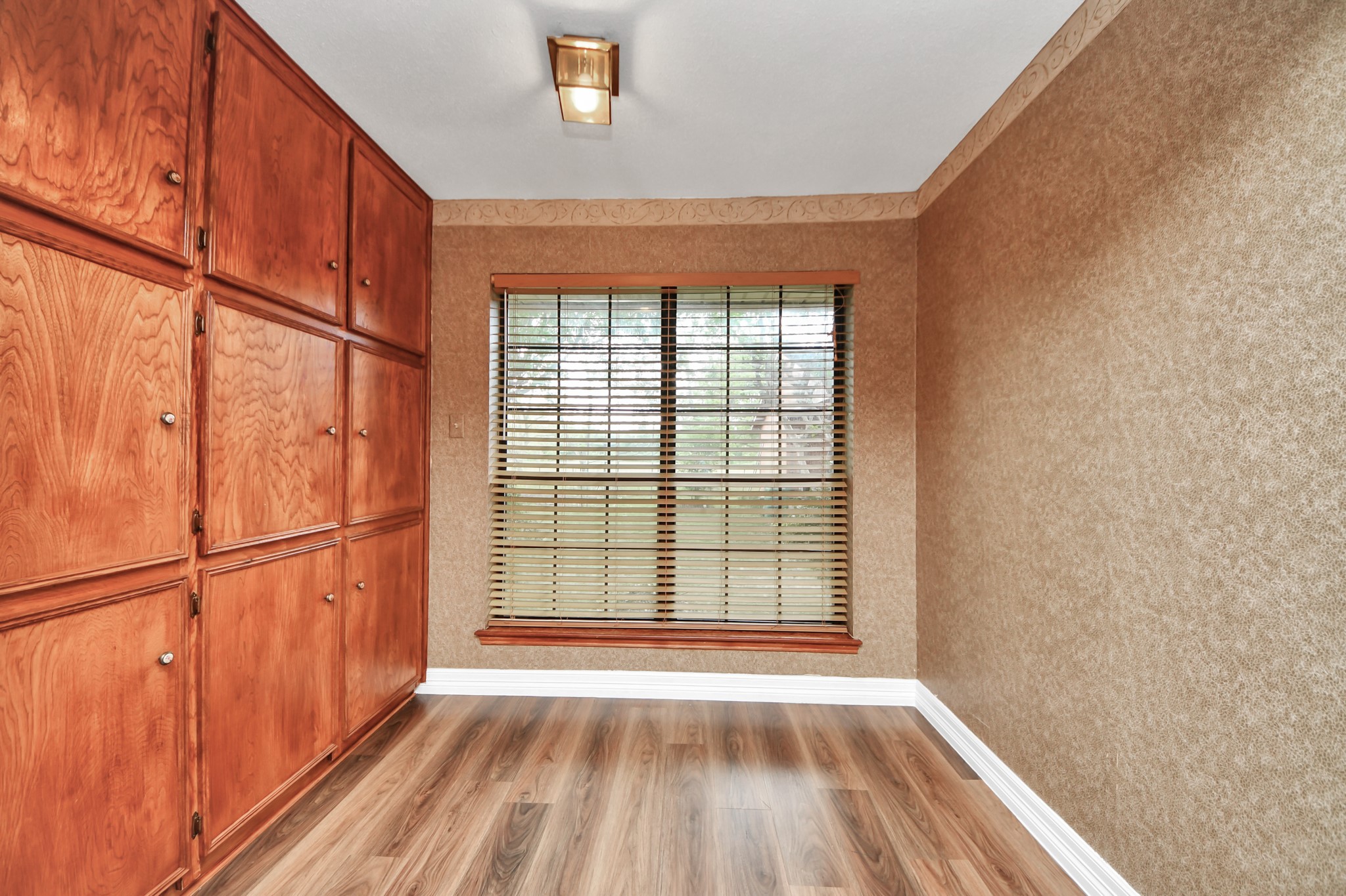 8407 Kirchner Road Manvel, TX 77578 - Photo 15 of 37 Breakfast Area