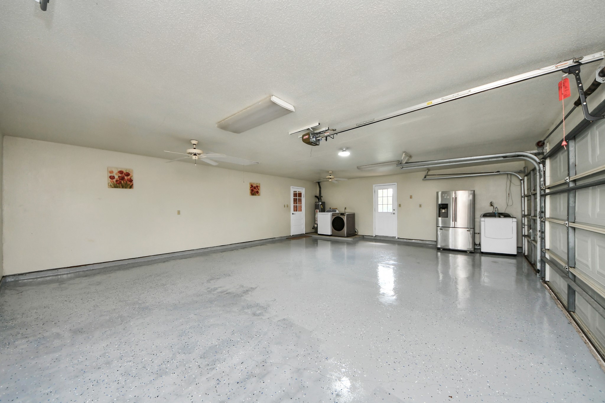8407 Kirchner Road Manvel, TX 77578 - Photo 27 of 37 Garage