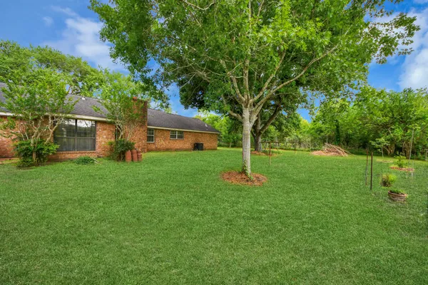 $2,600 | 8407 Kirchner Road, Manvel, TX 77578