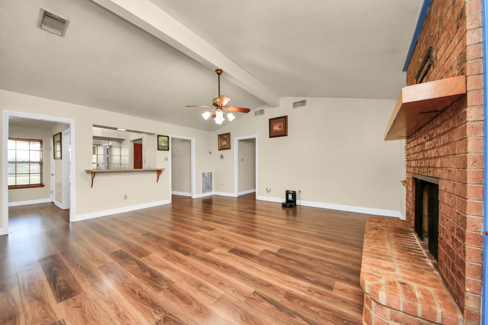 8407 Kirchner Road Manvel, TX 77578 - Photo 5 of 37 Living