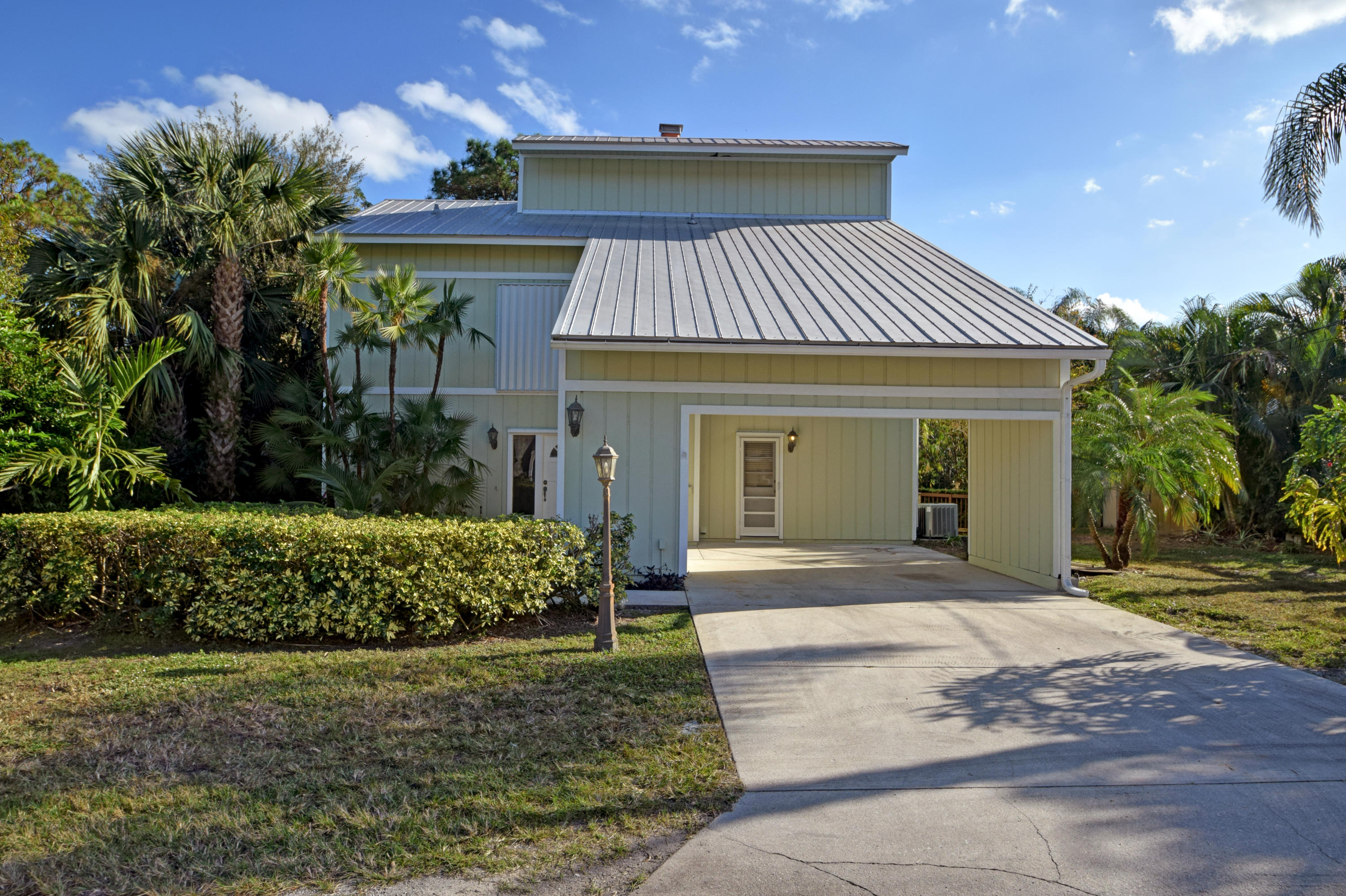 825 Southwest Rustic Circle Stuart, FL 34997 - Photo 1 of 29 Image00001