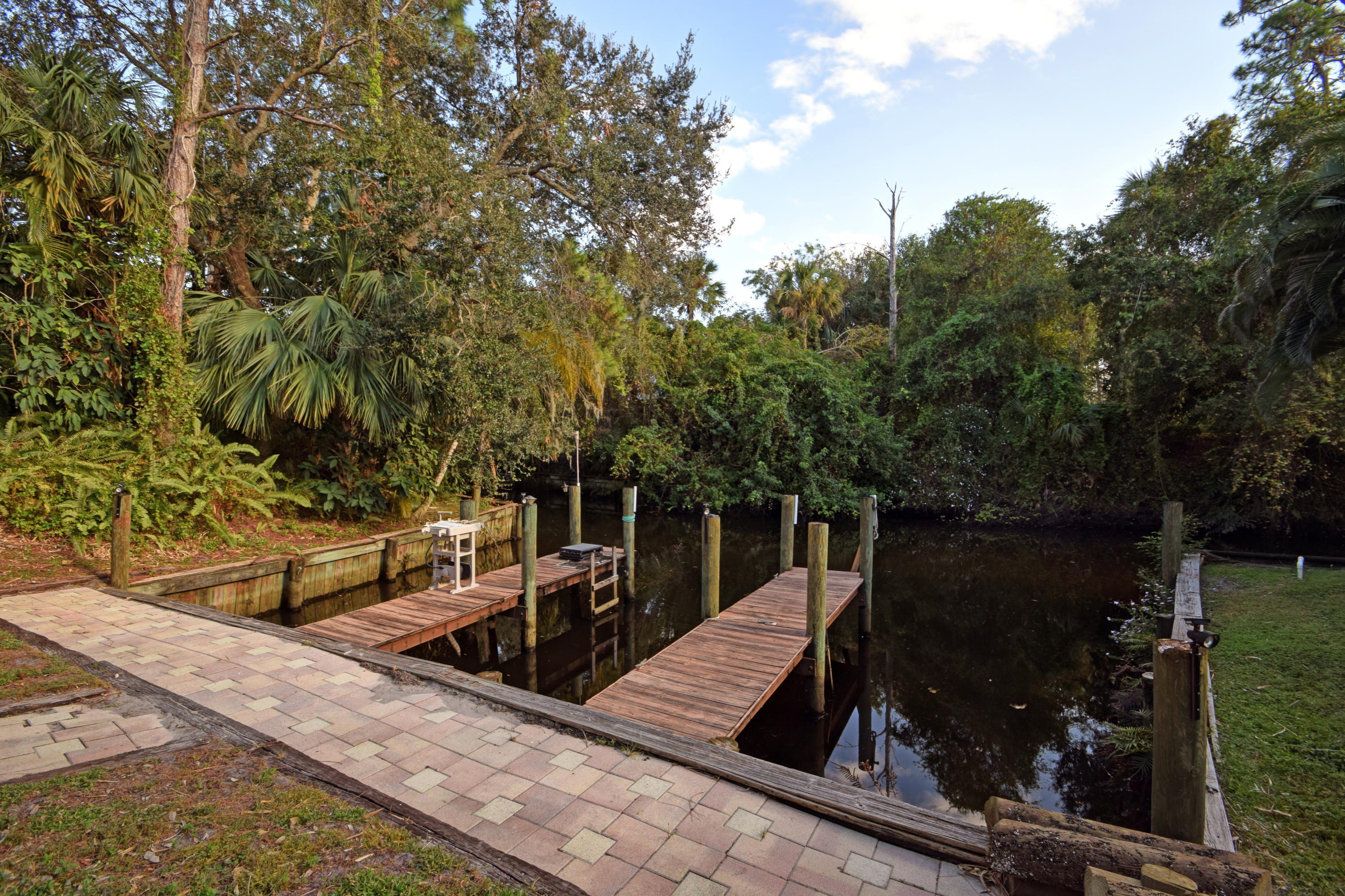 825 Southwest Rustic Circle Stuart, FL 34997 - Photo 4 of 29 Image00004