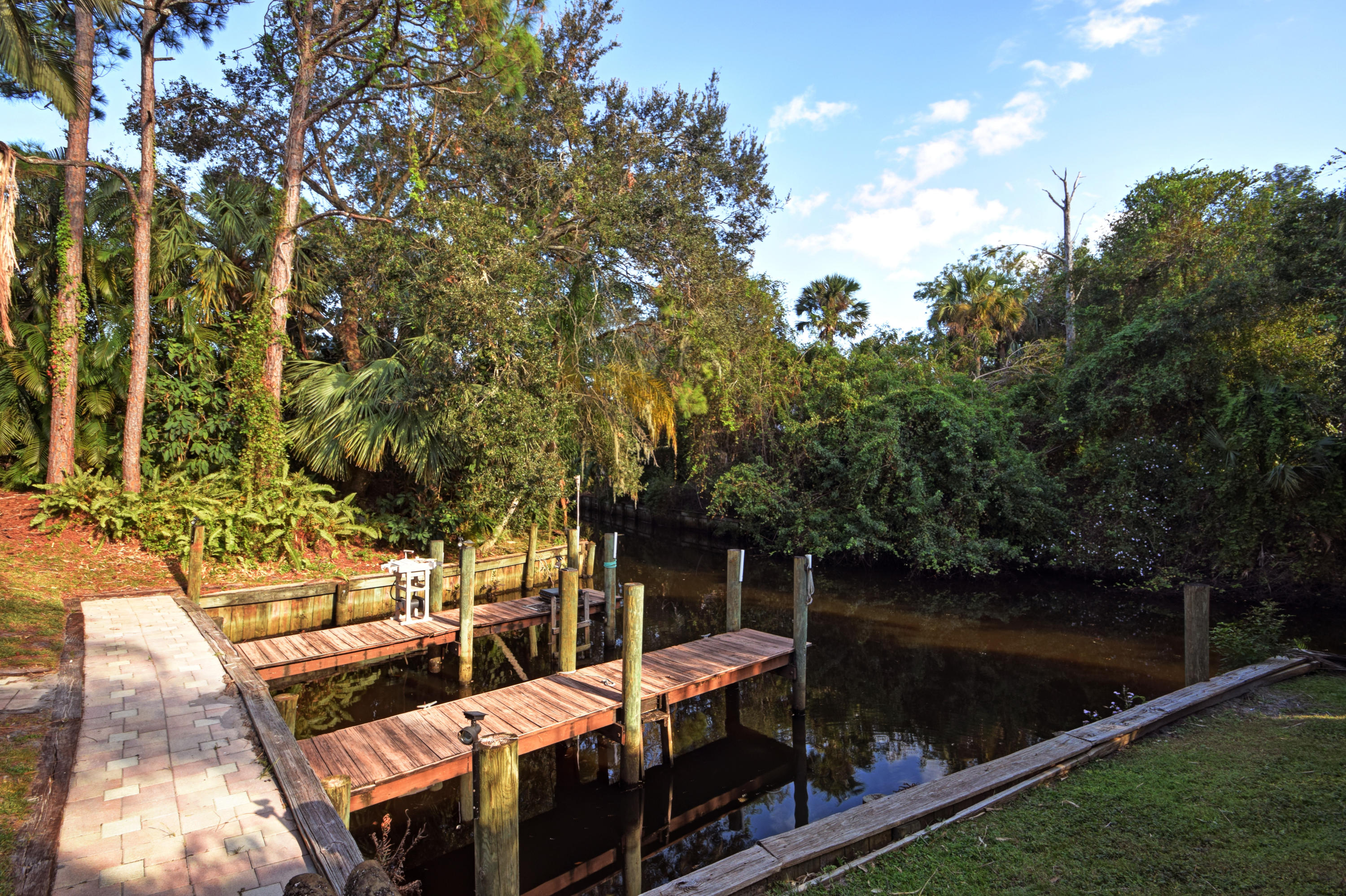 825 Southwest Rustic Circle Stuart, FL 34997 - Photo 5 of 29 Image00005