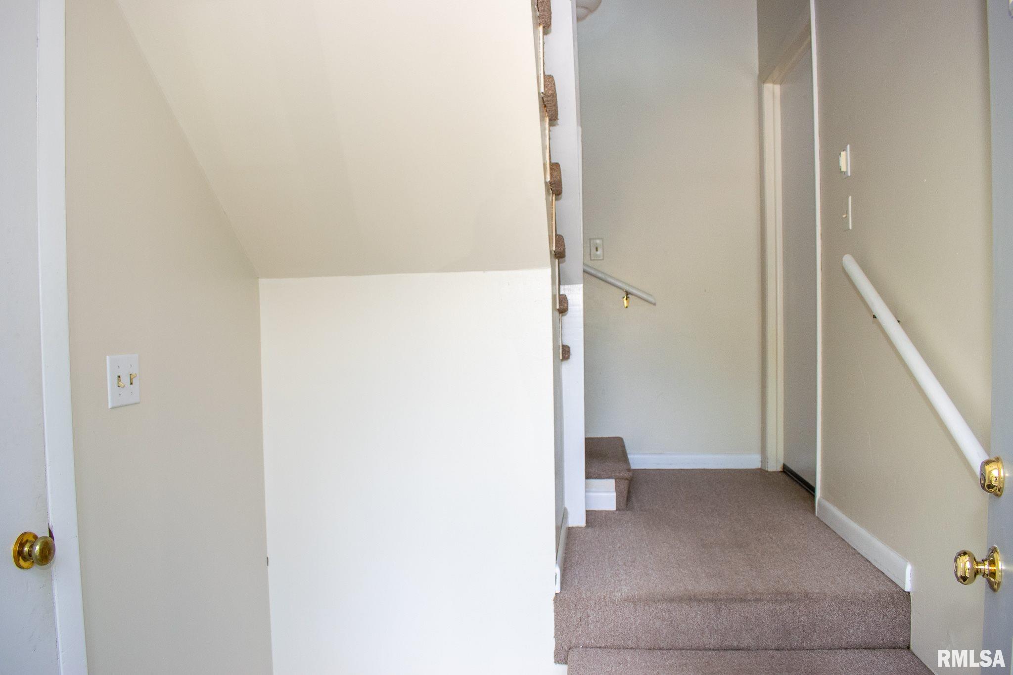 8821 North Picture Ridge Road Peoria, IL 61615 - Photo 15 of 43 Gallery Image 15