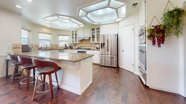 $1,048,000 | 8099 East Nees Avenue, Clovis, CA 93619