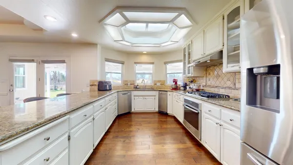 $1,048,000 | 8099 East Nees Avenue, Clovis, CA 93619