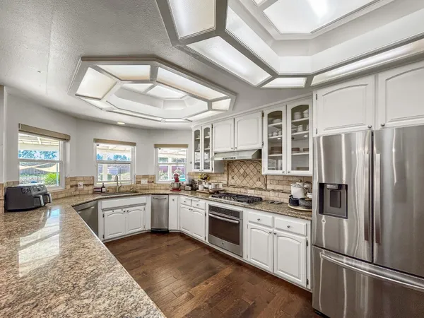 $1,048,000 | 8099 East Nees Avenue, Clovis, CA 93619