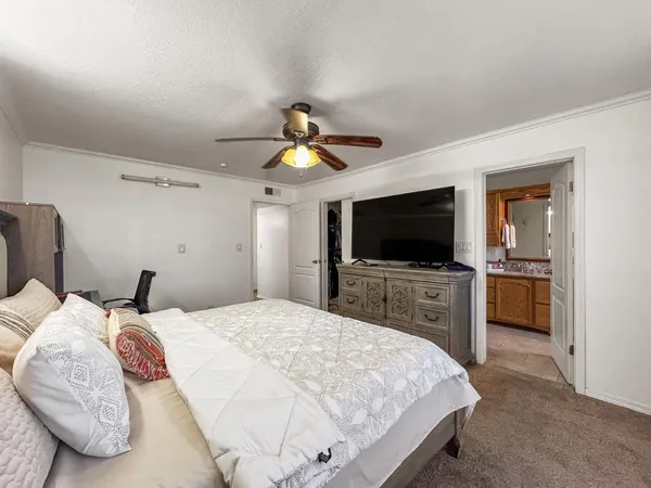 $1,048,000 | 8099 East Nees Avenue, Clovis, CA 93619