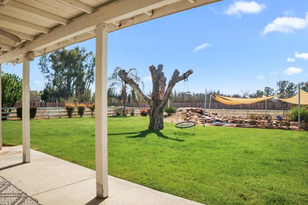 $1,048,000 | 8099 East Nees Avenue, Clovis, CA 93619