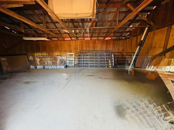 $1,048,000 | 8099 East Nees Avenue, Clovis, CA 93619