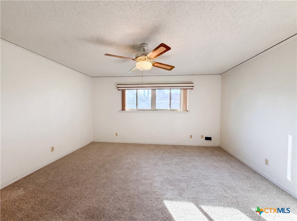 2002 Halbert Street Killeen, TX 76541 - Photo 8 of 17