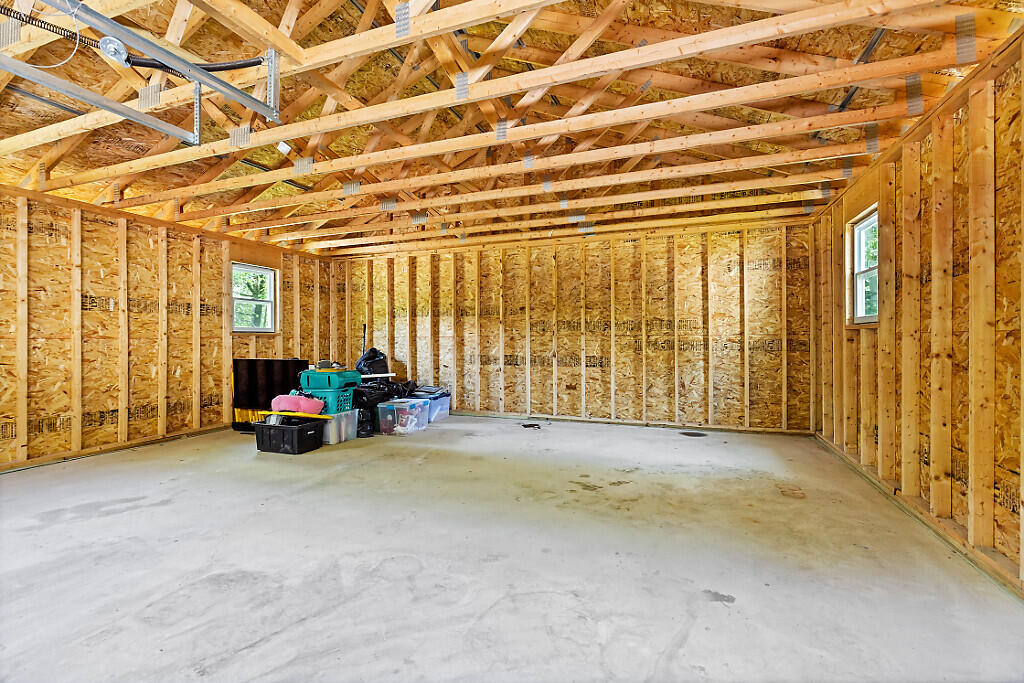 476 Smithfield Road Oakland, ME 04963 - Photo 31 of 40 Garage