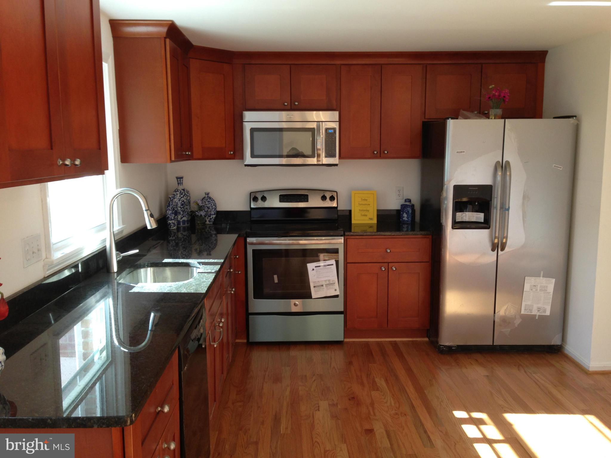 12321 Falls Road Potomac, MD 20854 - Photo 3 of 30 Kitchen