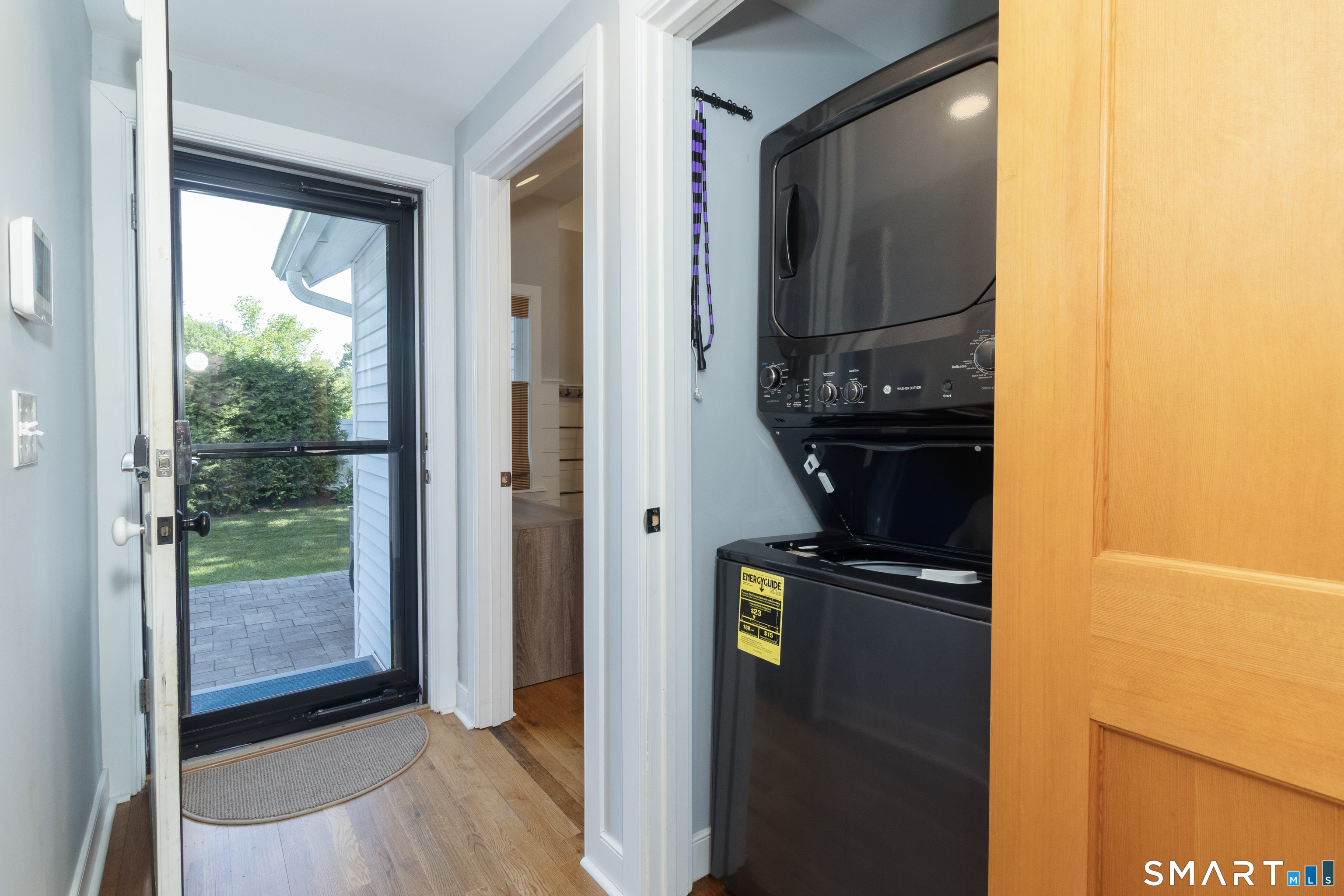 98 Union Street Guilford, CT 06437 - Photo 4 of 35