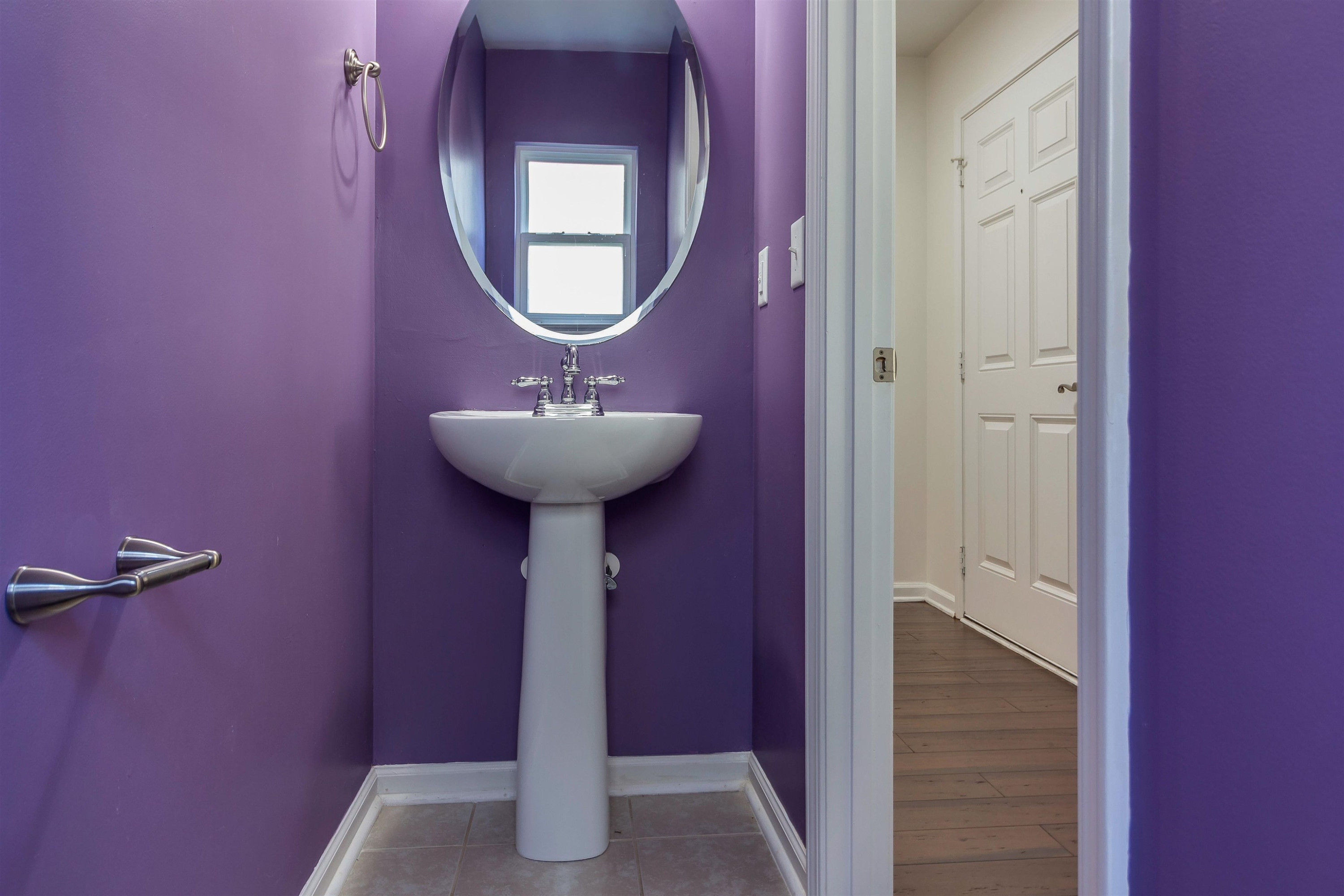 2824 Roundleaf Court Raleigh, NC 27604 - Photo 6 of 40 Powder Room