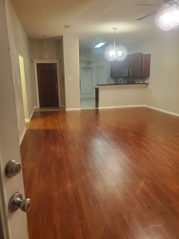 254 Maple Lane Conroe, TX 77304 - Photo 4 of 26