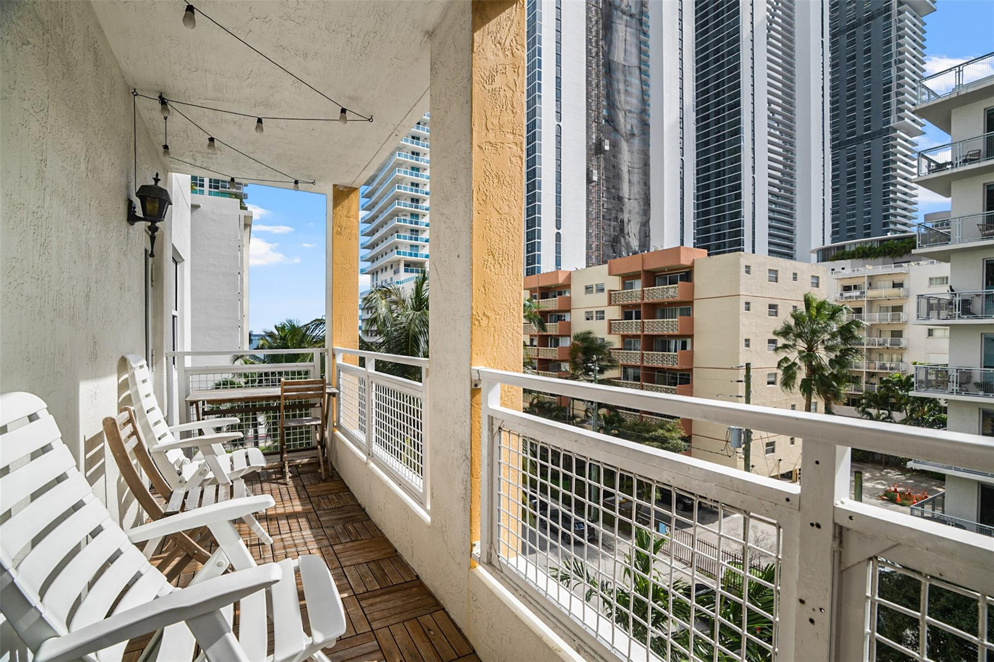 471 Northeast 25th Street, Unit 503 Miami, FL 33137 - Photo 6 of 29 a view of balcony with city view
