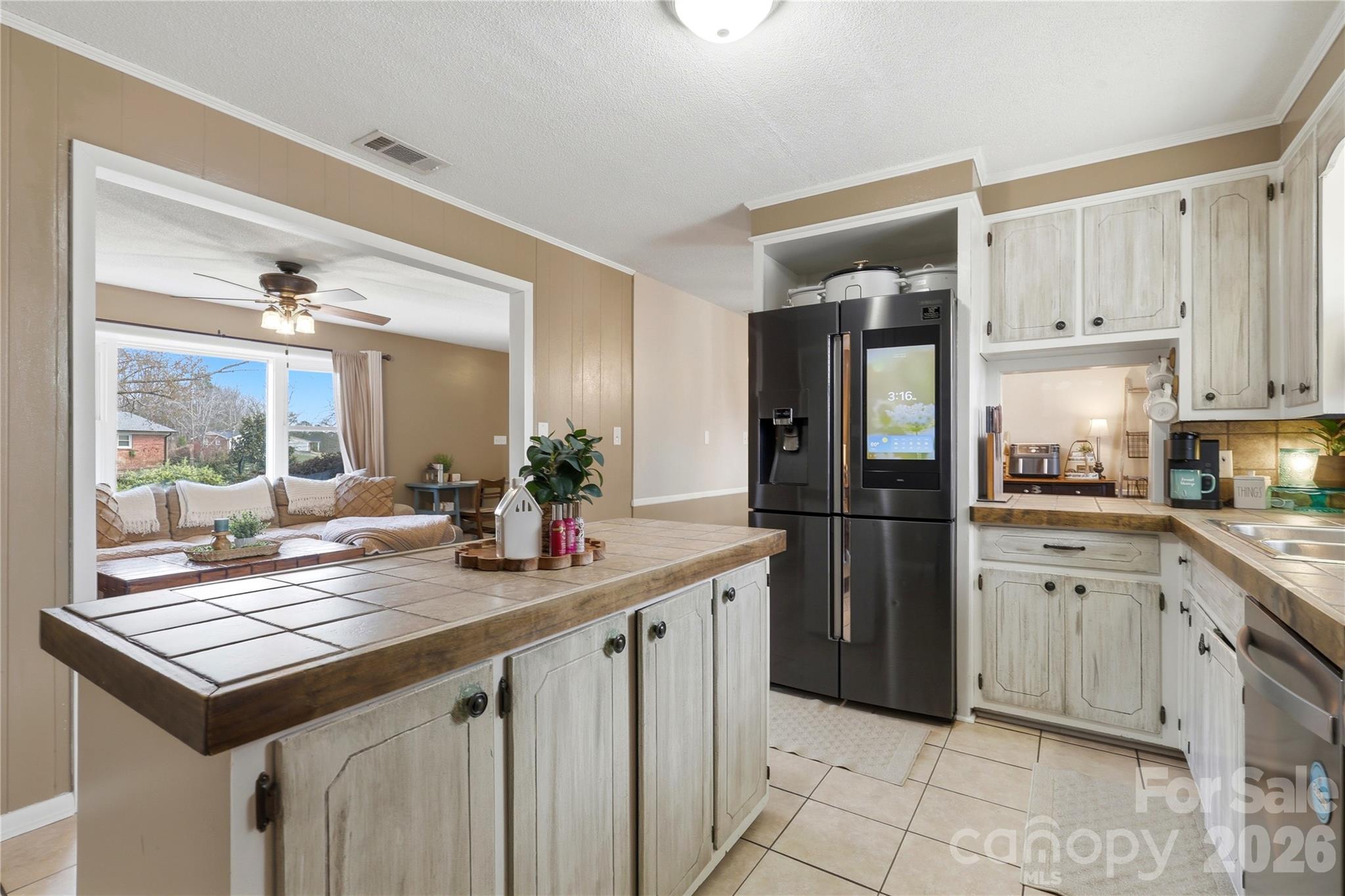 235 Havenhurst Road Hickory, NC 28601 - Photo 10 of 48