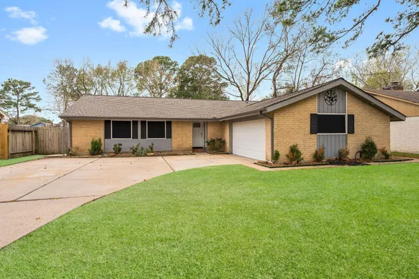$1,850 | 23135 Birnam Wood Boulevard, Spring, TX 77373