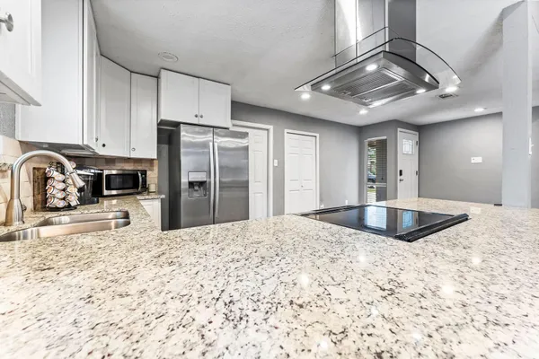 $1,850 | 23135 Birnam Wood Boulevard, Spring, TX 77373