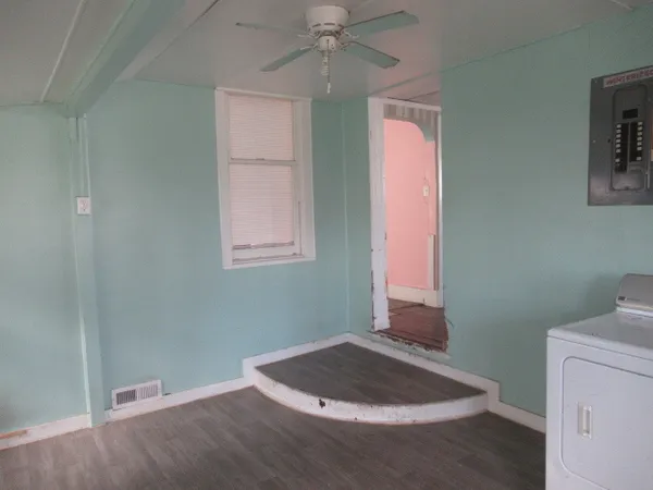 $49,900 | 1208 Marshall Street, Paris, IL 61944