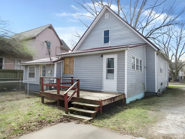 $49,900 | 1208 Marshall Street, Paris, IL 61944
