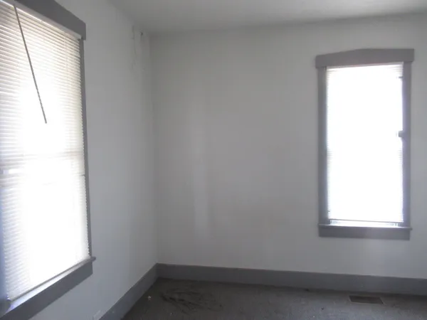 $49,900 | 1208 Marshall Street, Paris, IL 61944