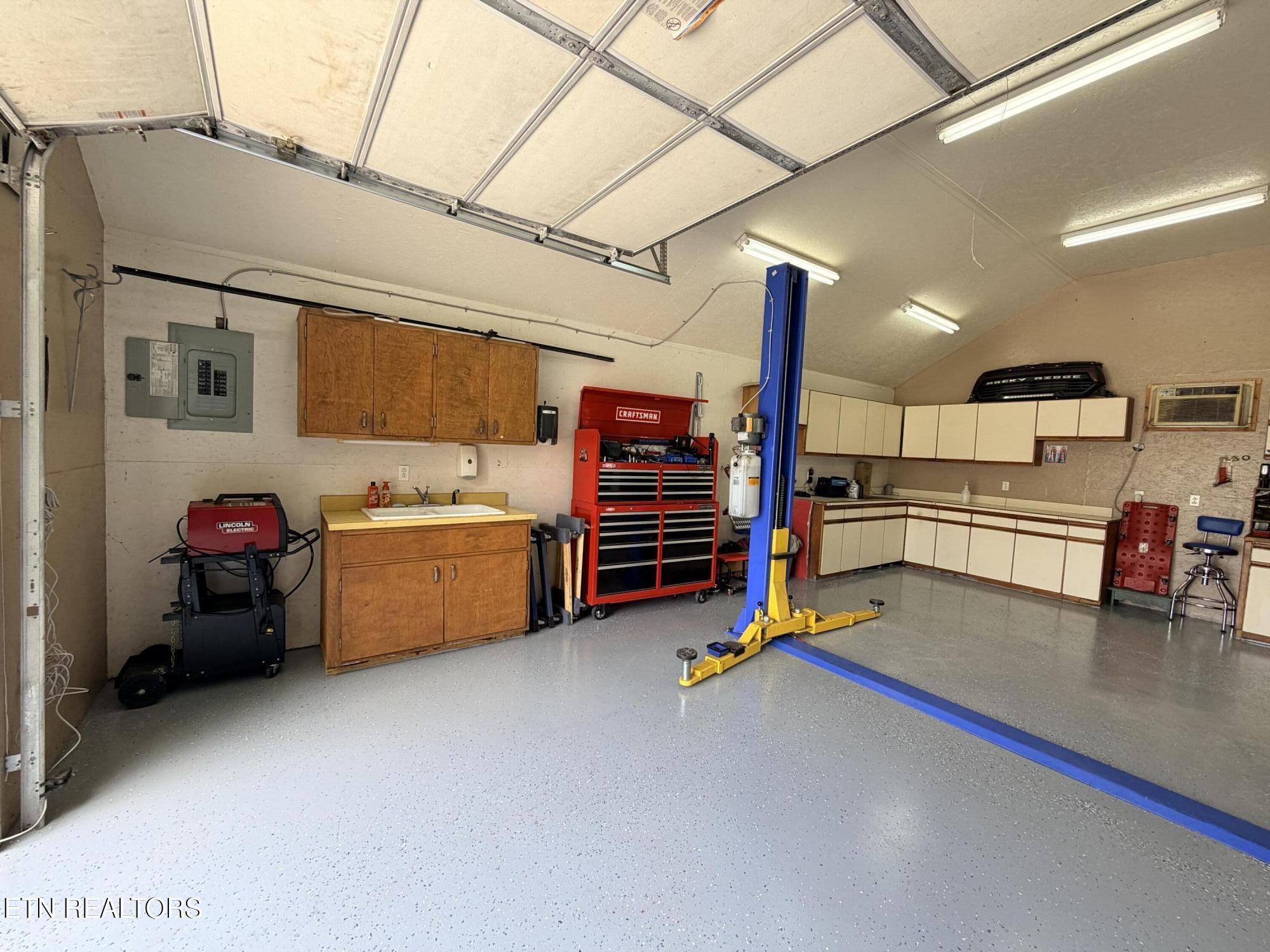105 Foothills Road Pikeville, TN 37367 - Photo 38 of 50