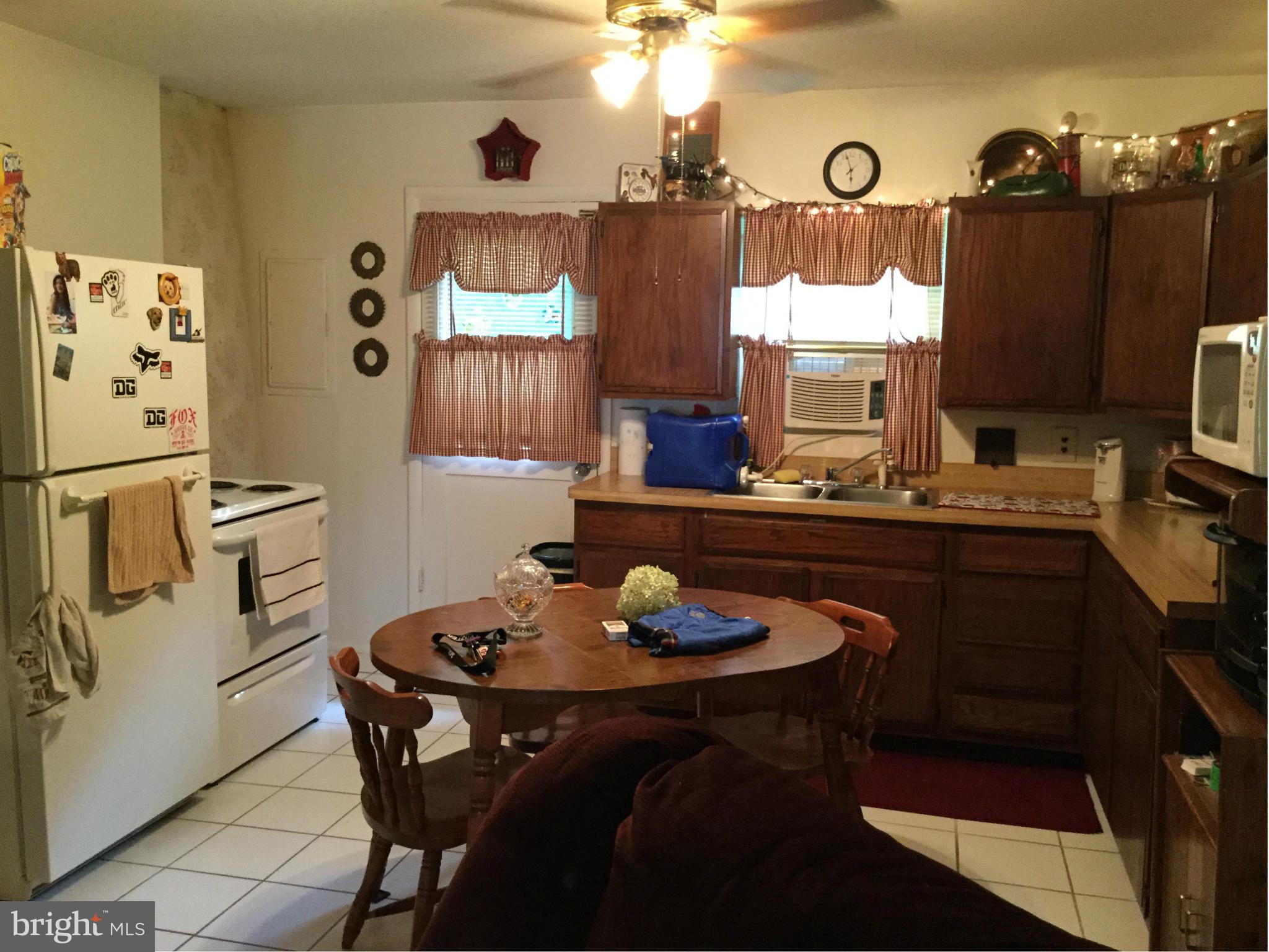 11350 French Road Lorton, VA 22079 - Photo 3 of 18 Kitchen
