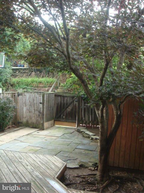 162 Dumbarton Road Baltimore, MD 21212 - Photo 18 of 30 View