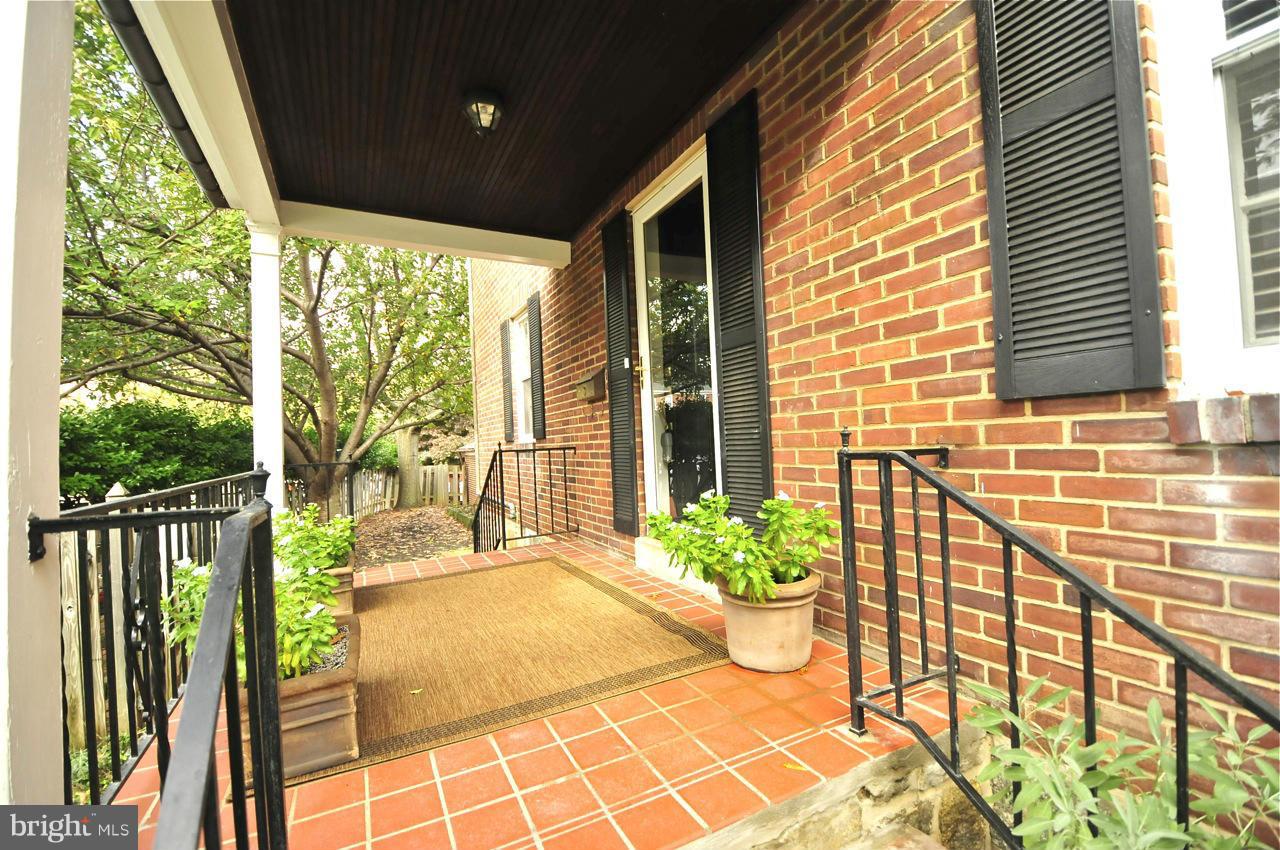 200 Dunkirk Road Baltimore, MD 21212 - Photo 2 of 23 Exterior (Front)