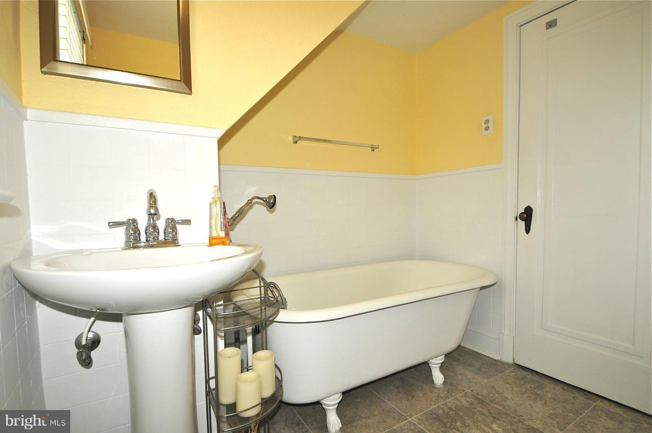 200 Dunkirk Road Baltimore, MD 21212 - Photo 17 of 23 Bath
