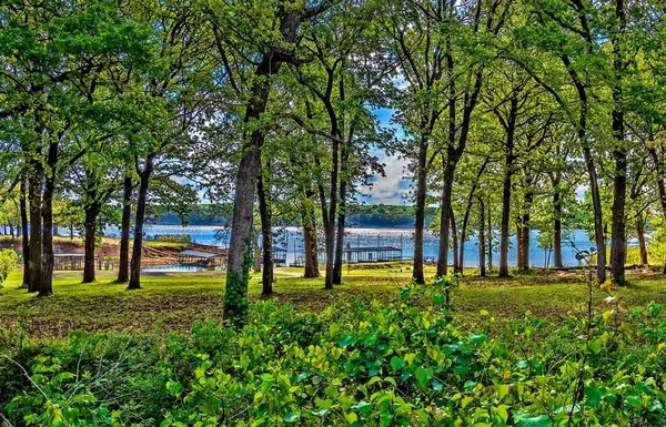 $479,900 | 326 Glomin Lane, Pottsboro, TX 75076