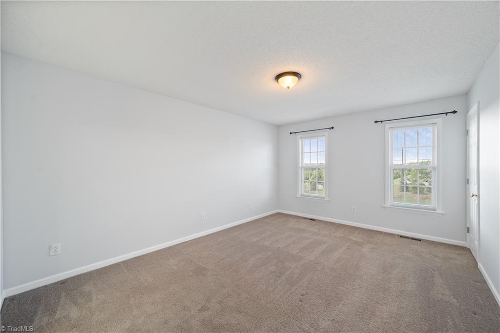 5407 Hundley Road Winston-Salem, NC 27106 - Photo 15 of 31