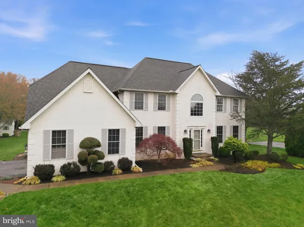 $629,900 | 320 Wheatsheaf Drive, New Castle, DE 19720