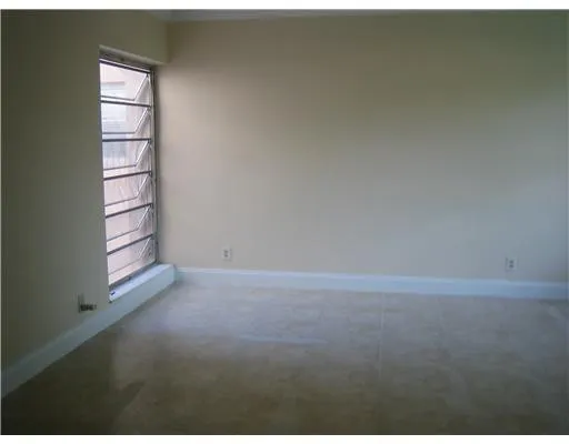 $1,900 | 1481 South Ocean Boulevard, Unit 232C, Lauderdale-by-the-Sea, FL 33062