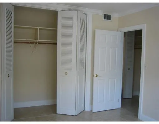 $1,900 | 1481 South Ocean Boulevard, Unit 232C, Lauderdale-by-the-Sea, FL 33062