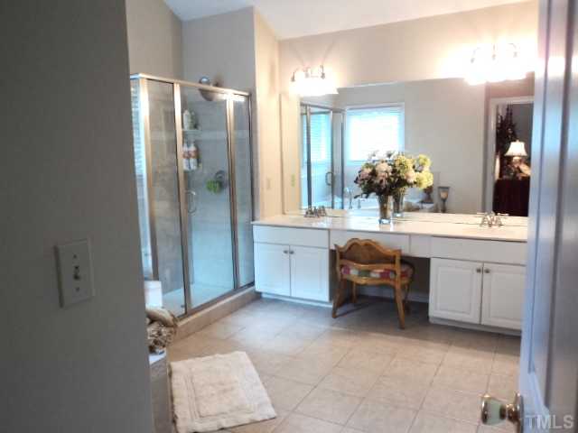 1509 Pecore Place Raleigh, NC 27615 - Photo 13 of 21 Great size master bath with two sinks and separate water closet