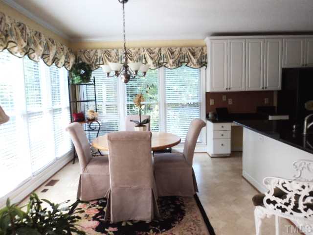 1509 Pecore Place Raleigh, NC 27615 - Photo 4 of 21 Breakfast area