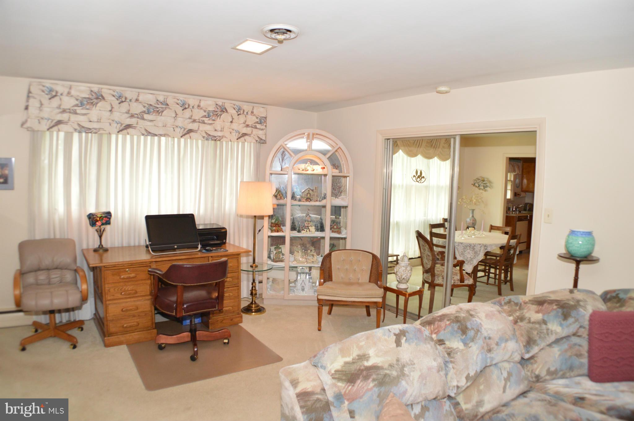 8806 Sudley Road Manassas, VA 20110 - Photo 6 of 28 Family Room