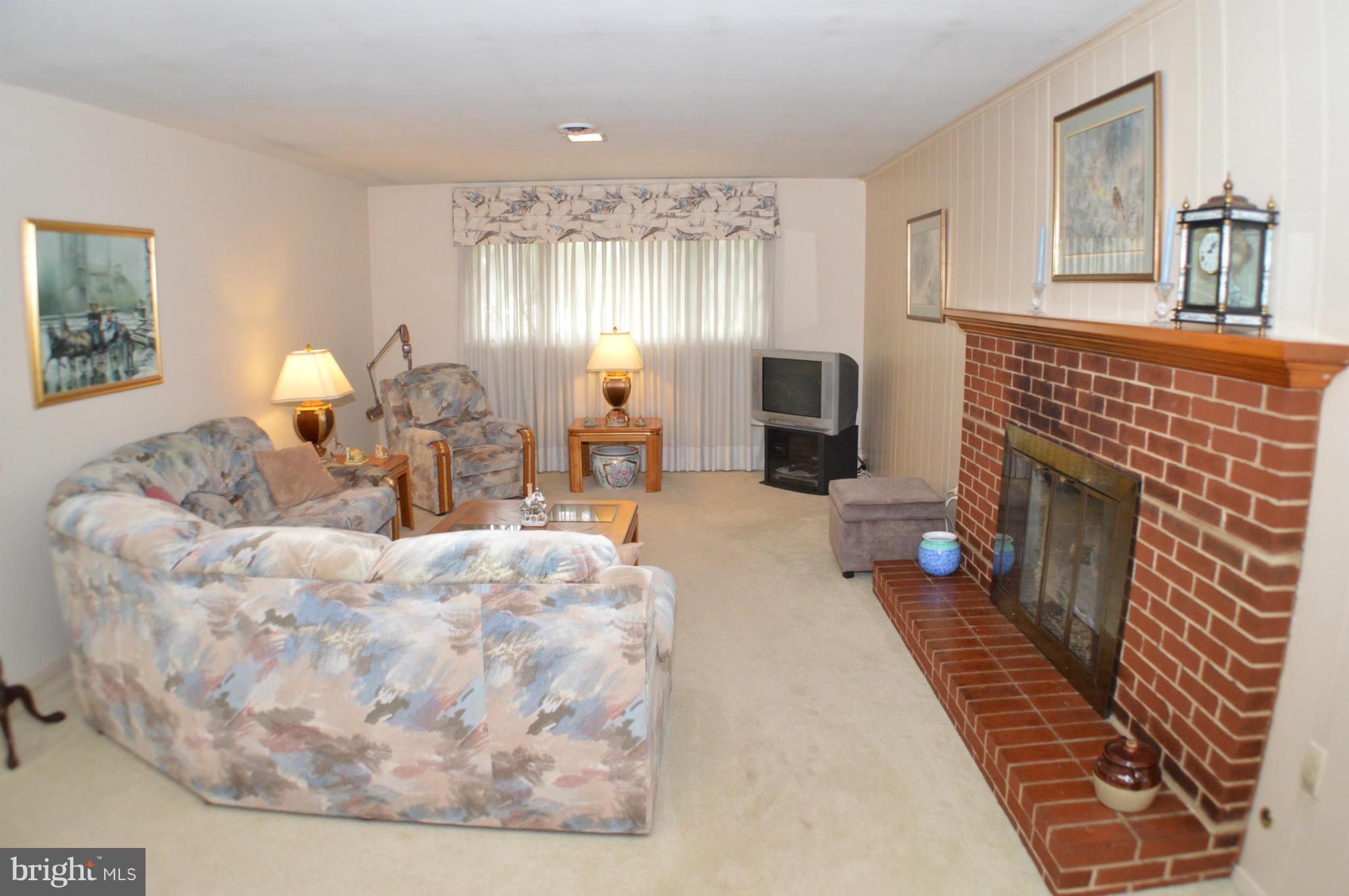 8806 Sudley Road Manassas, VA 20110 - Photo 8 of 28 Family Room w/Gas Fireplace