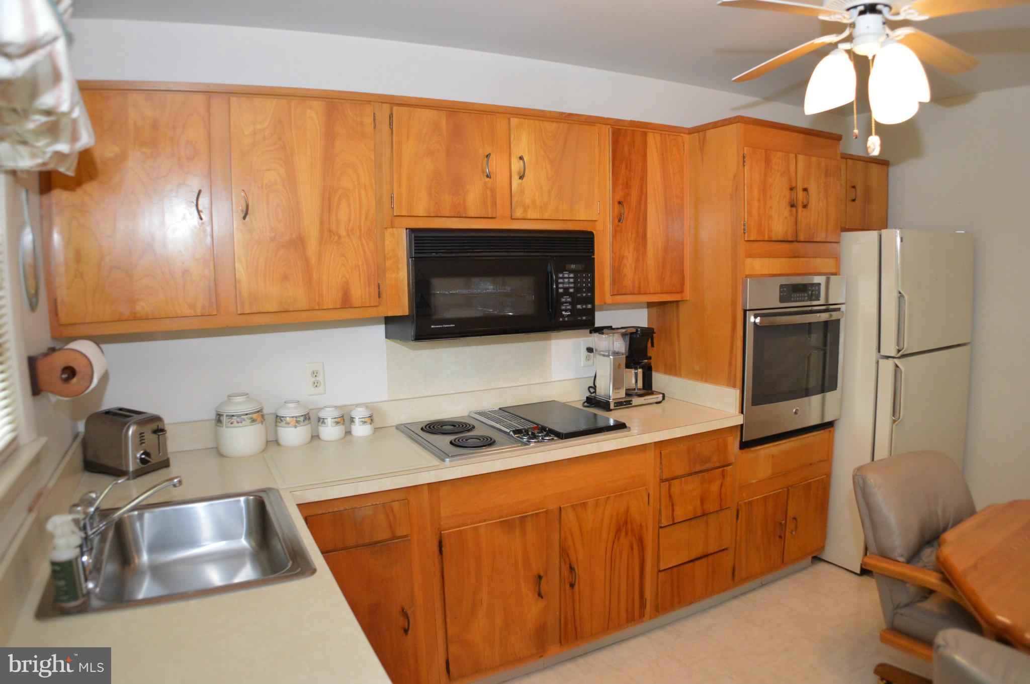 8806 Sudley Road Manassas, VA 20110 - Photo 9 of 28 Updated Kitchen