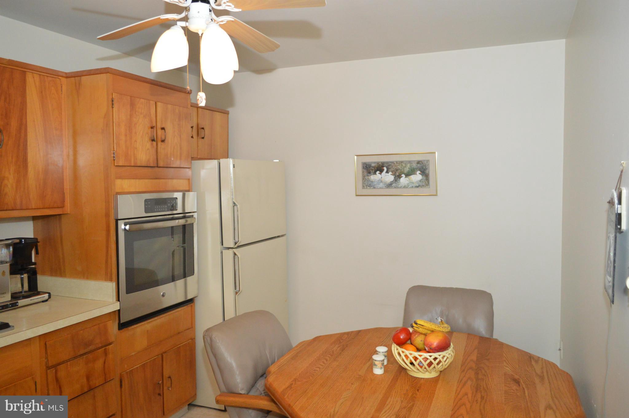 8806 Sudley Road Manassas, VA 20110 - Photo 10 of 28 Breakfast Area